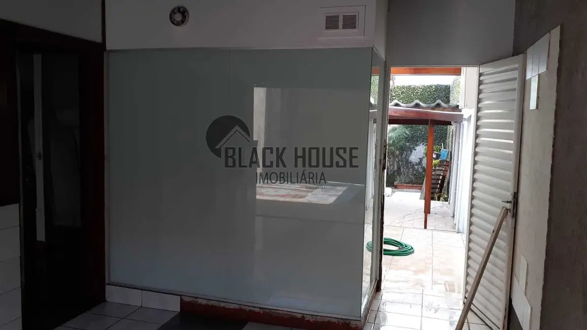 Casa com 2 quartos à venda e para alugar, 200m2 em Wanel Ville, Sorocaba - SP - imagem 2 Foto 2 de Casa com 2 quartos à venda e para alugar, 200m2 em Wanel Ville, Sorocaba - SP