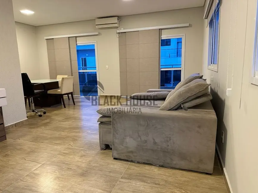 Sobrado com 4 quartos à venda, 200m2 em Wanel Ville, Sorocaba - SP - imagem 7 Foto 7 de Sobrado com 4 quartos à venda, 200m2 em Wanel Ville, Sorocaba - SP