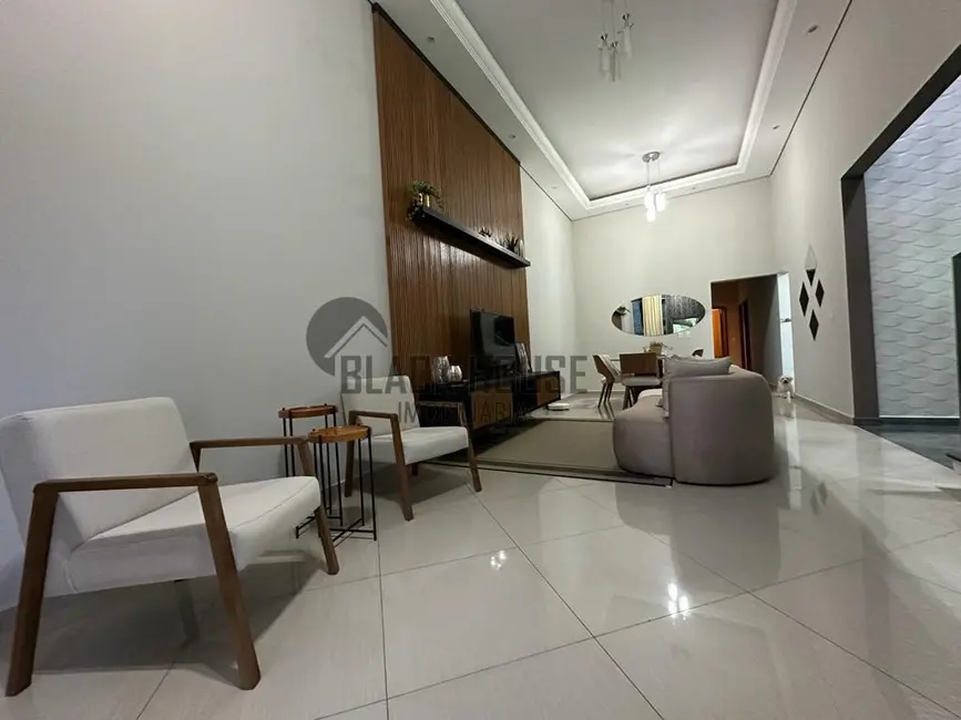 Sobrado com 4 quartos à venda, 200m2 em Wanel Ville, Sorocaba - SP - imagem 6 Foto 6 de Sobrado com 4 quartos à venda, 200m2 em Wanel Ville, Sorocaba - SP