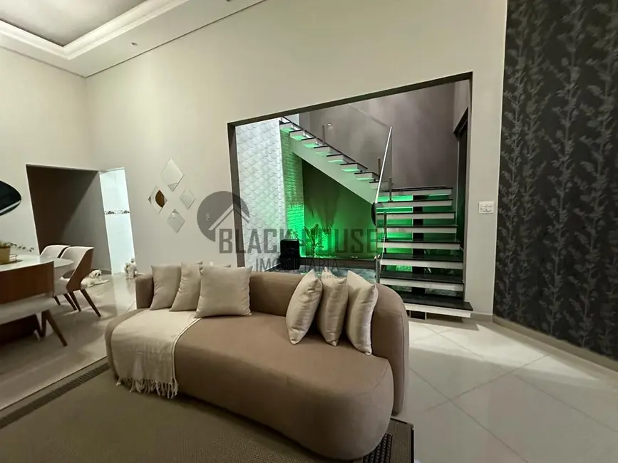 Sobrado com 4 quartos à venda, 200m2 em Wanel Ville, Sorocaba - SP - imagem 2 Foto 2 de Sobrado com 4 quartos à venda, 200m2 em Wanel Ville, Sorocaba - SP