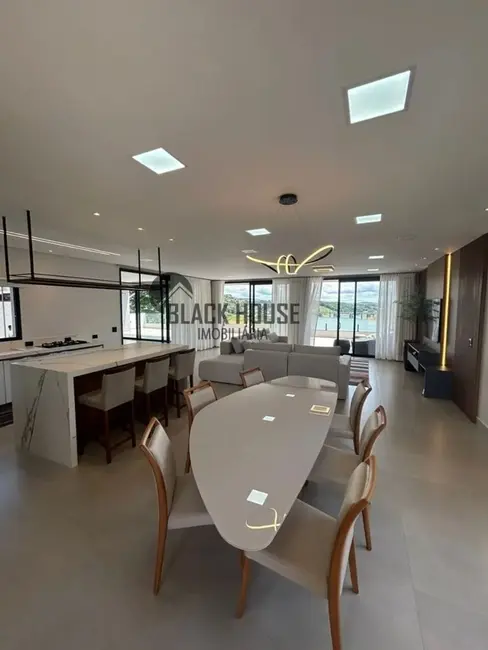 Foto 6 de Sobrado com 3 quartos à venda, 1200m2 em Igarata - SP