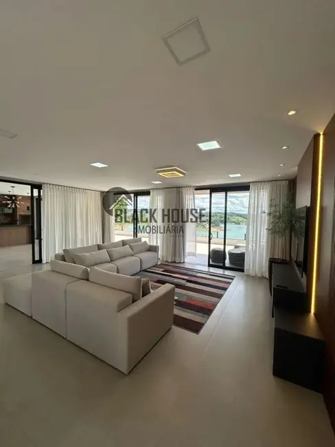 Foto 9 de Sobrado com 3 quartos à venda, 1200m2 em Igarata - SP