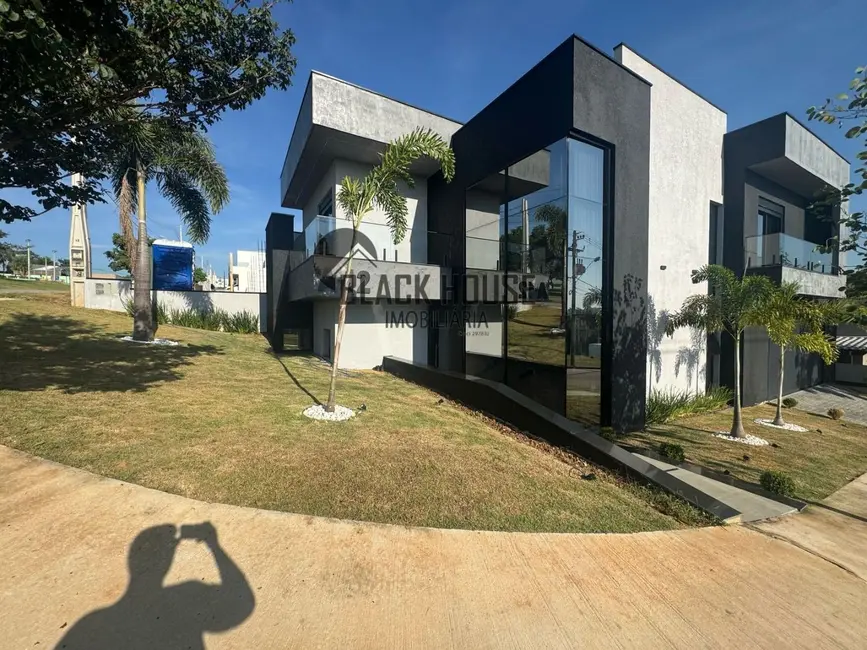 Foto 1 de Sobrado com 3 quartos à venda, 282m2 em Sorocaba - SP