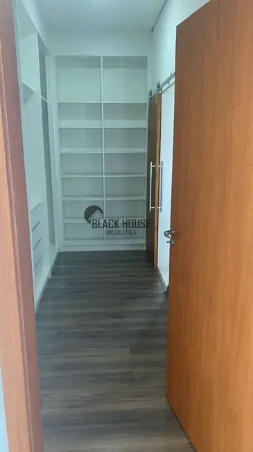 Foto 9 de Sobrado com 4 quartos à venda, 330m2 em Sorocaba - SP