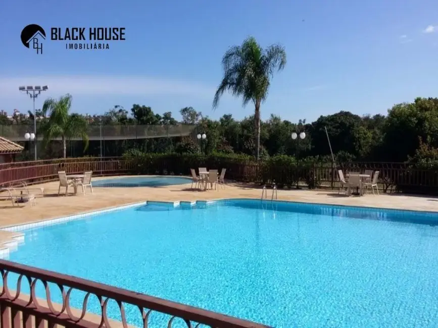 Sobrado com 4 quartos à venda, 250m2 em Iporanga, Sorocaba - SP - imagem 4 Foto 4 de Sobrado com 4 quartos à venda, 250m2 em Iporanga, Sorocaba - SP