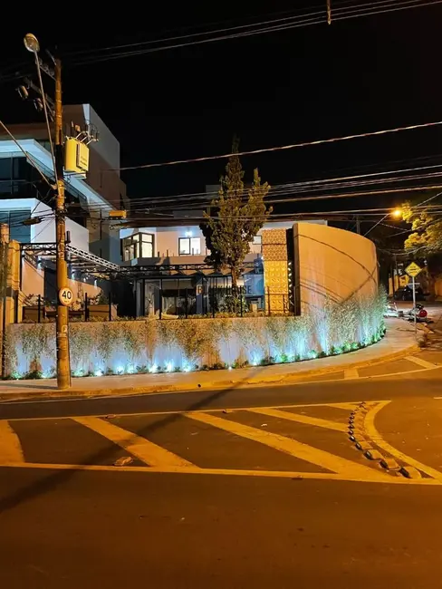 Casa à venda e para alugar, 540m2 em Parque Campolim, Sorocaba - SP - imagem 9 Foto 9 de Casa à venda e para alugar, 540m2 em Parque Campolim, Sorocaba - SP