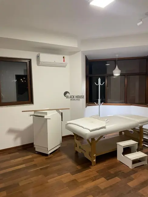 Casa à venda e para alugar, 540m2 em Parque Campolim, Sorocaba - SP - imagem 8 Foto 8 de Casa à venda e para alugar, 540m2 em Parque Campolim, Sorocaba - SP