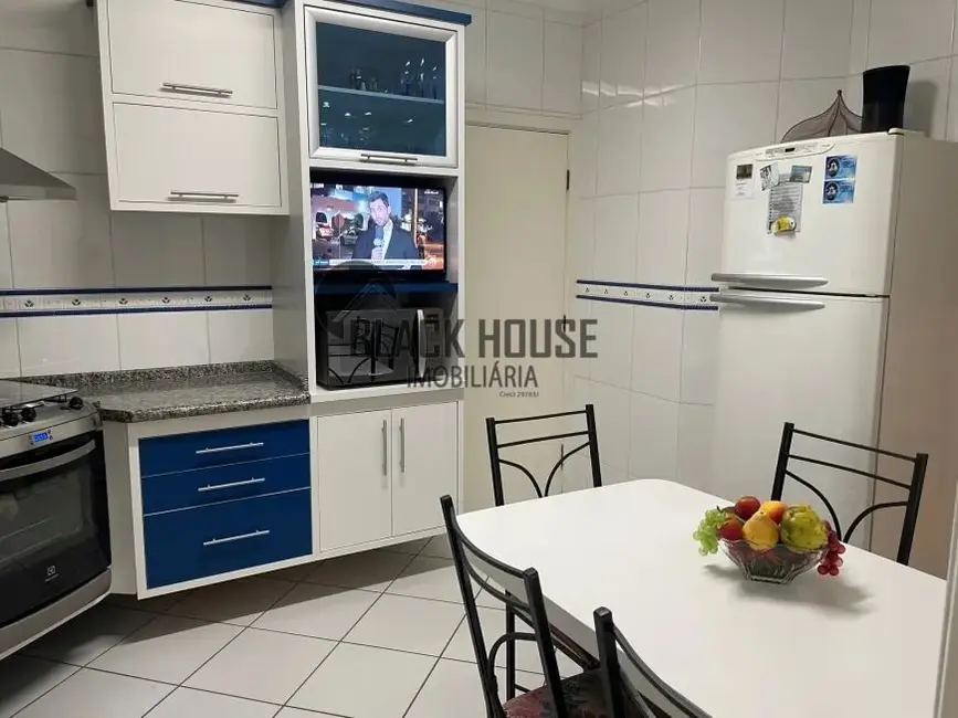 Sobrado com 3 quartos para alugar, 300m2 em Jardim Vila Inglesa, Sorocaba - SP - imagem 5 Foto 5 de Sobrado com 3 quartos para alugar, 300m2 em Jardim Vila Inglesa, Sorocaba - SP