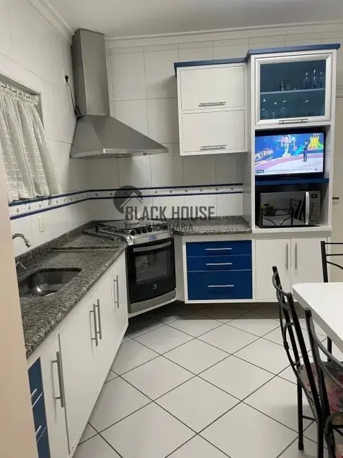 Sobrado com 3 quartos para alugar, 300m2 em Jardim Vila Inglesa, Sorocaba - SP - imagem 6 Foto 6 de Sobrado com 3 quartos para alugar, 300m2 em Jardim Vila Inglesa, Sorocaba - SP