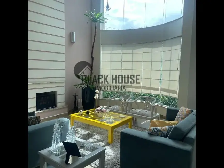 Sobrado com 3 quartos para alugar, 300m2 em Jardim Vila Inglesa, Sorocaba - SP - imagem 3 Foto 3 de Sobrado com 3 quartos para alugar, 300m2 em Jardim Vila Inglesa, Sorocaba - SP