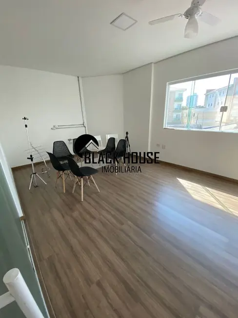 Sala Comercial para alugar, 380m2 em Jardim Faculdade, Sorocaba - SP - imagem 6 Foto 6 de Sala Comercial para alugar, 380m2 em Jardim Faculdade, Sorocaba - SP