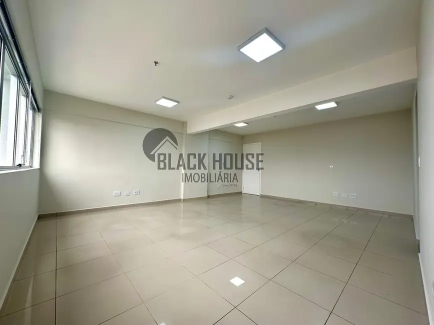 Foto 3 de Sala Comercial para alugar, 55m2 em Parque Campolim, Sorocaba - SP