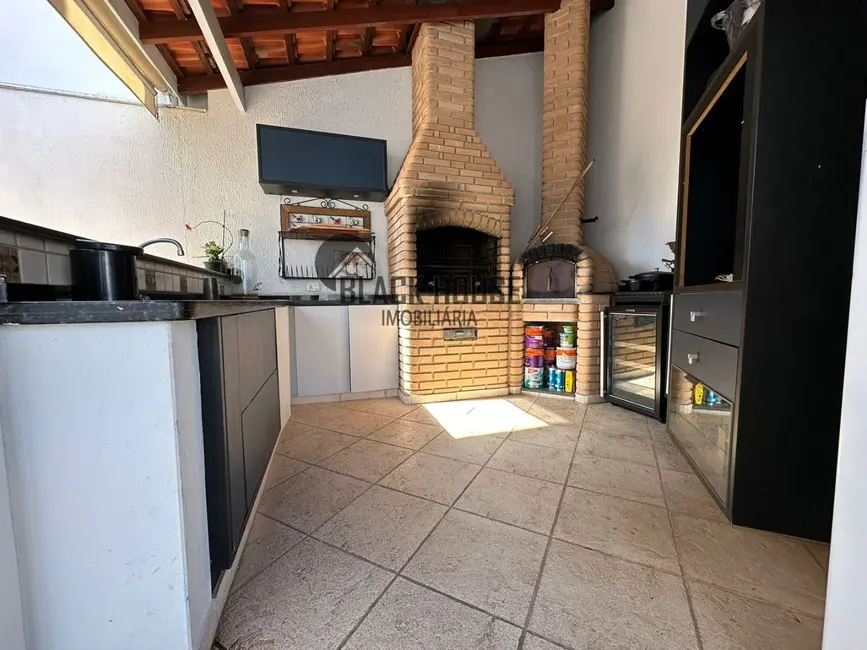 Foto 4 de Sobrado com 4 quartos à venda, 300m2 em Sorocaba - SP