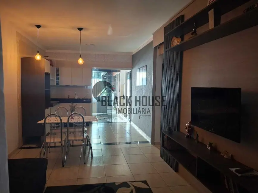 Casa com 3 quartos para alugar, 13000m2 em Jardim Sorocaba Park, Sorocaba - SP - imagem 5 Foto 5 de Casa com 3 quartos para alugar, 13000m2 em Jardim Sorocaba Park, Sorocaba - SP