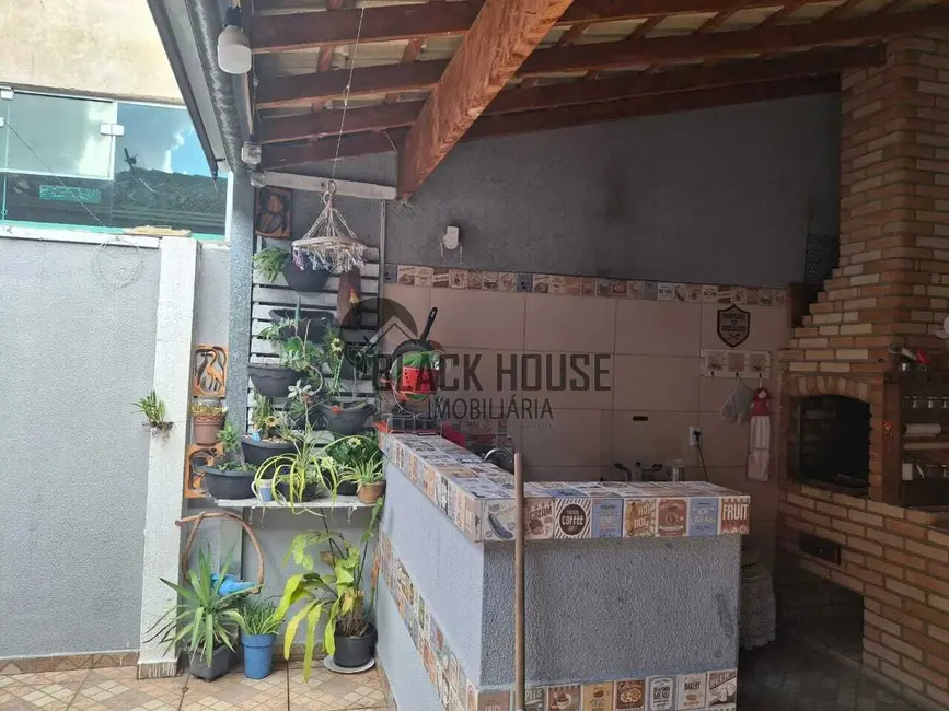 Casa com 3 quartos para alugar, 13000m2 em Jardim Sorocaba Park, Sorocaba - SP - imagem 4 Foto 4 de Casa com 3 quartos para alugar, 13000m2 em Jardim Sorocaba Park, Sorocaba - SP