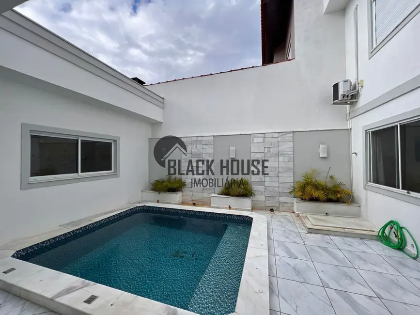 Foto 1 de Sobrado com 4 quartos à venda, 300m2 em Sorocaba - SP