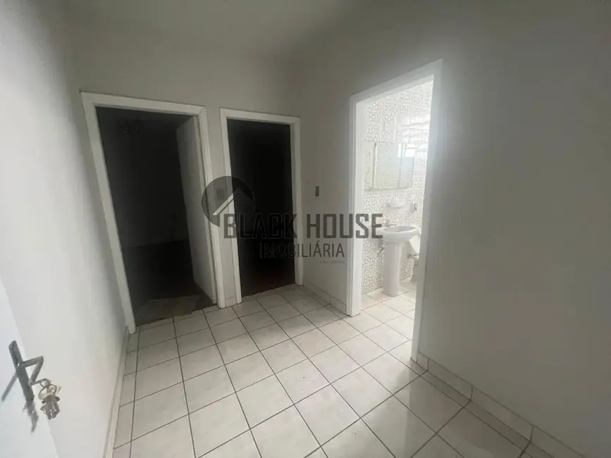 Casa com 3 quartos à venda, 337m2 em Jardim Santa Rosália, Sorocaba - SP - imagem 3 Foto 3 de Casa com 3 quartos à venda, 337m2 em Jardim Santa Rosália, Sorocaba - SP