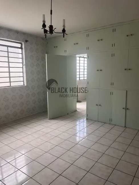Casa com 3 quartos à venda, 337m2 em Jardim Santa Rosália, Sorocaba - SP - imagem 8 Foto 8 de Casa com 3 quartos à venda, 337m2 em Jardim Santa Rosália, Sorocaba - SP