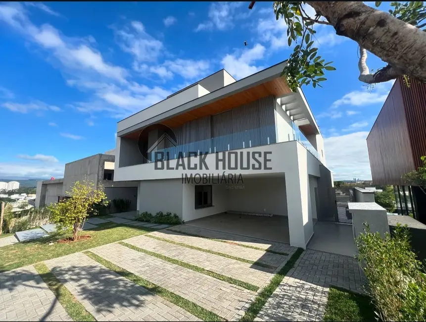 Foto 2 de Sobrado com 5 quartos à venda, 530m2 em Vossoroca, Votorantim - SP