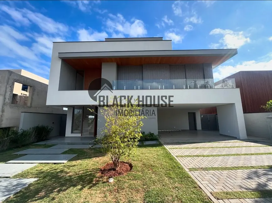 Foto 1 de Sobrado com 5 quartos à venda, 530m2 em Vossoroca, Votorantim - SP