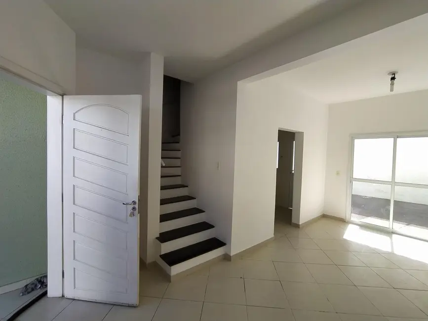 Foto 3 de Sobrado com 2 quartos para alugar, 77m2 em Cidade Jardim, Sorocaba - SP