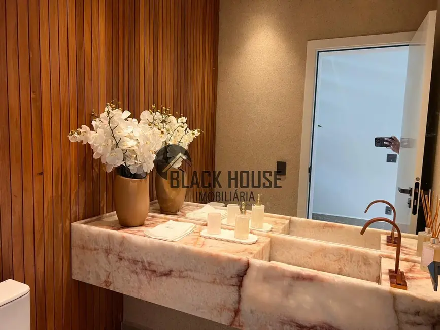 Foto 5 de Sobrado com 4 quartos à venda, 470m2 em Vossoroca, Votorantim - SP