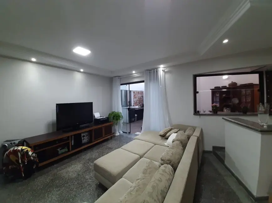 Foto 7 de Casa com 4 quartos para alugar, 386m2 em Jardim São Caetano, Sao Caetano Do Sul - SP