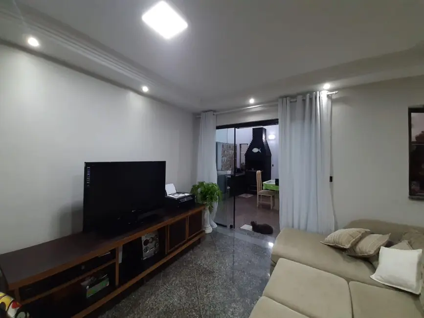 Foto 5 de Casa com 4 quartos para alugar, 386m2 em Jardim São Caetano, Sao Caetano Do Sul - SP