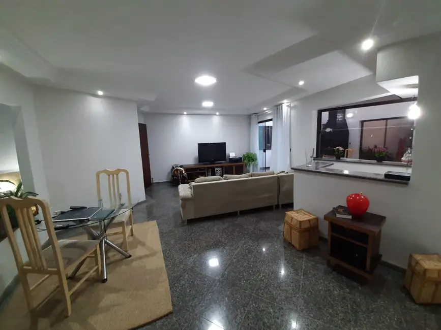 Foto 4 de Casa com 4 quartos para alugar, 386m2 em Jardim São Caetano, Sao Caetano Do Sul - SP