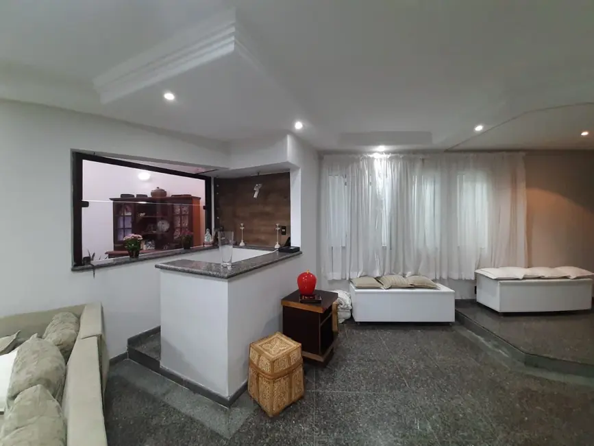 Foto 6 de Casa com 4 quartos para alugar, 386m2 em Jardim São Caetano, Sao Caetano Do Sul - SP