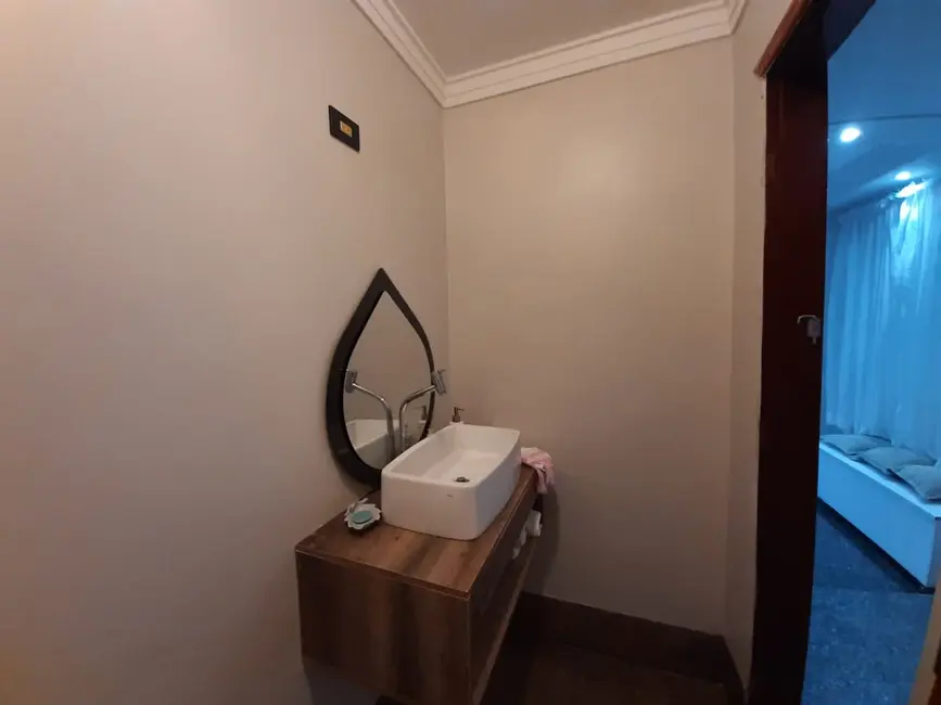 Foto 9 de Casa com 4 quartos para alugar, 386m2 em Jardim São Caetano, Sao Caetano Do Sul - SP