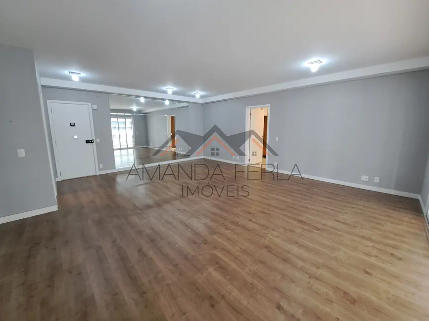 Foto 3 de Apartamento com 4 quartos para alugar, 198m2 em Cerâmica, Sao Caetano Do Sul - SP