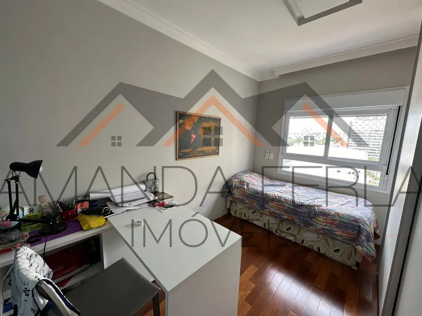 Foto 6 de Apartamento com 3 quartos para alugar, 234m2 em Santo Antônio, Sao Caetano Do Sul - SP