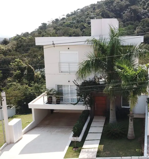 Casa com 5 quartos à venda, 398m2 em Alphaville, Santana De Parnaiba - SP - imagem 9 Foto 9 de Casa com 5 quartos à venda, 398m2 em Alphaville, Santana De Parnaiba - SP
