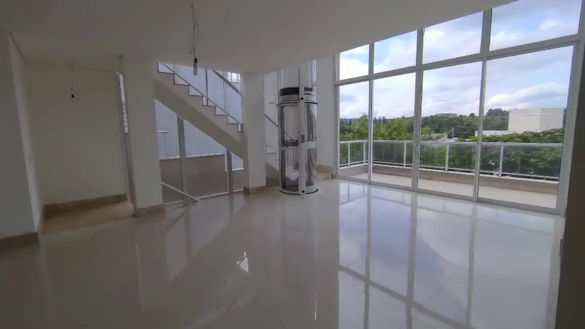 Casa com 4 quartos à venda, 470m2 em Alphaville, Santana De Parnaiba - SP - imagem 4 Foto 4 de Casa com 4 quartos à venda, 470m2 em Alphaville, Santana De Parnaiba - SP
