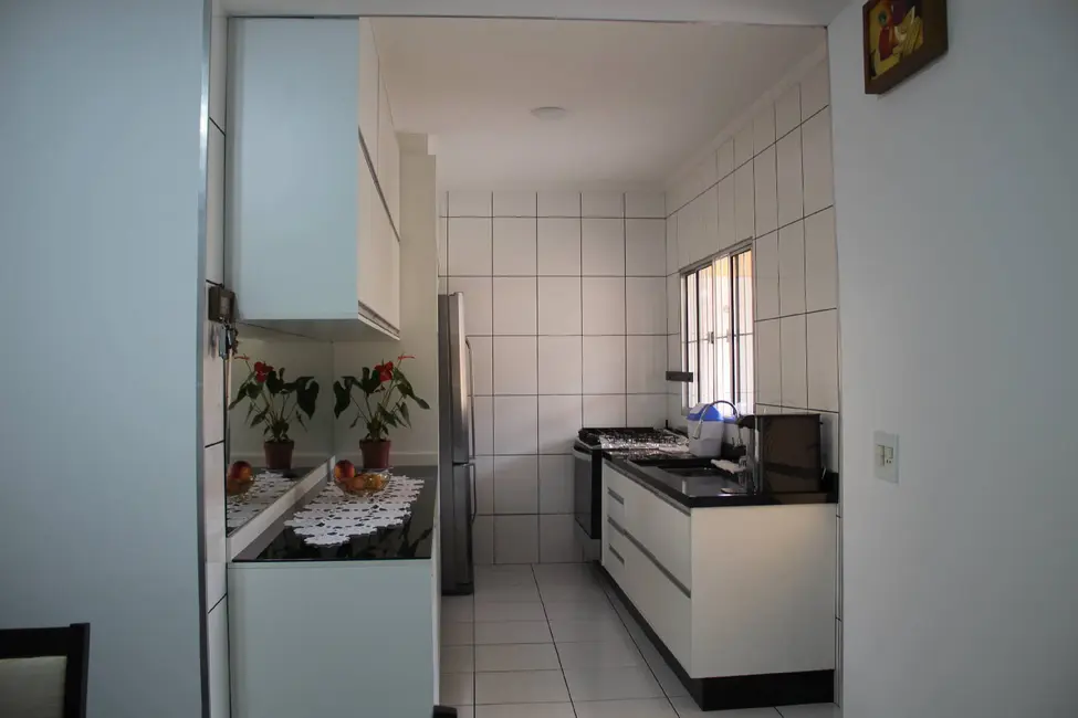 Foto 6 de Casa com 2 quartos à venda, 120m2 em Carapicuiba - SP