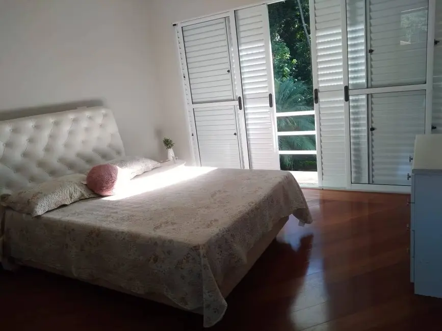 Foto 7 de Casa com 4 quartos à venda, 2200m2 em Outeiro de São Fernando, Barueri - SP