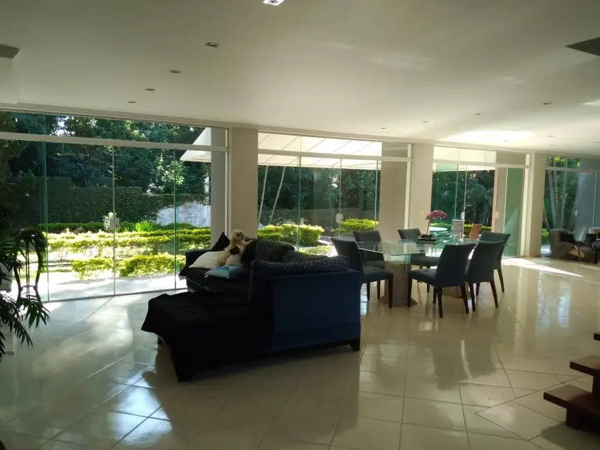 Foto 2 de Casa com 4 quartos à venda, 2200m2 em Outeiro de São Fernando, Barueri - SP