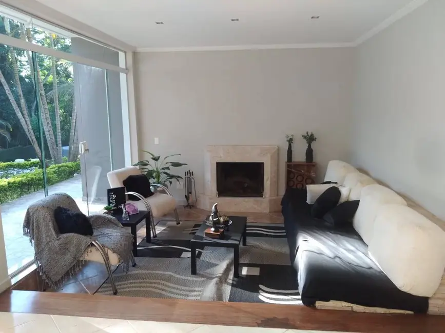 Foto 1 de Casa com 4 quartos à venda, 2200m2 em Outeiro de São Fernando, Barueri - SP