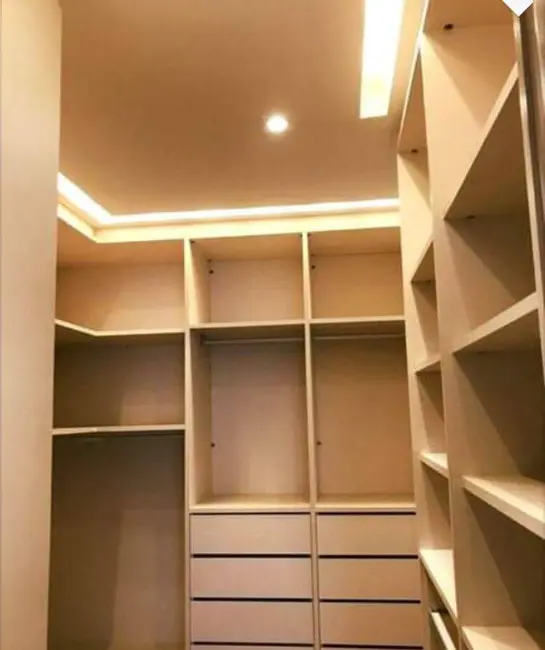 Foto 20 de Casa à venda, 680m2 em Aldeia da Serra, Barueri - SP