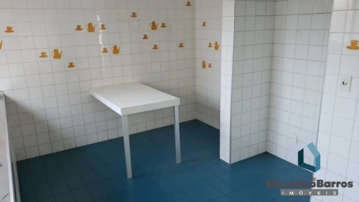 Casa com 3 quartos para alugar, 500m2 em Jardim das Paineiras, Campinas - SP - imagem 9 Foto 9 de Casa com 3 quartos para alugar, 500m2 em Jardim das Paineiras, Campinas - SP