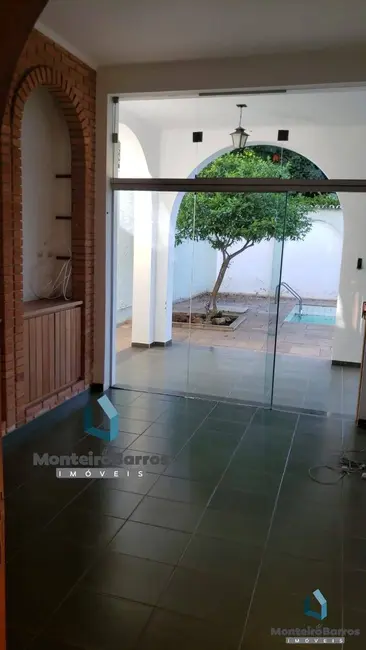 Casa com 3 quartos para alugar, 500m2 em Jardim das Paineiras, Campinas - SP - imagem 5 Foto 5 de Casa com 3 quartos para alugar, 500m2 em Jardim das Paineiras, Campinas - SP