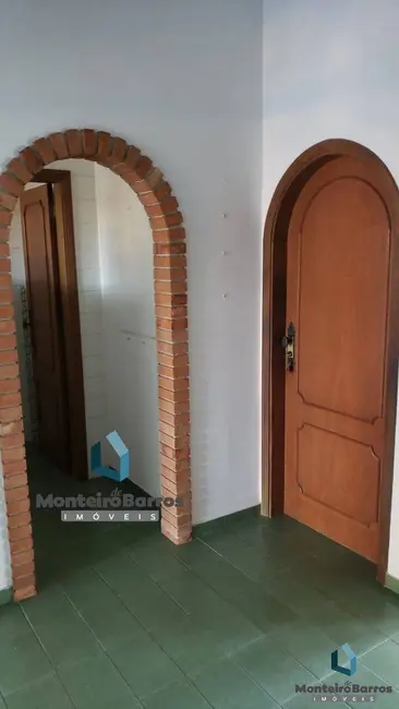 Casa com 3 quartos para alugar, 500m2 em Jardim das Paineiras, Campinas - SP - imagem 4 Foto 4 de Casa com 3 quartos para alugar, 500m2 em Jardim das Paineiras, Campinas - SP