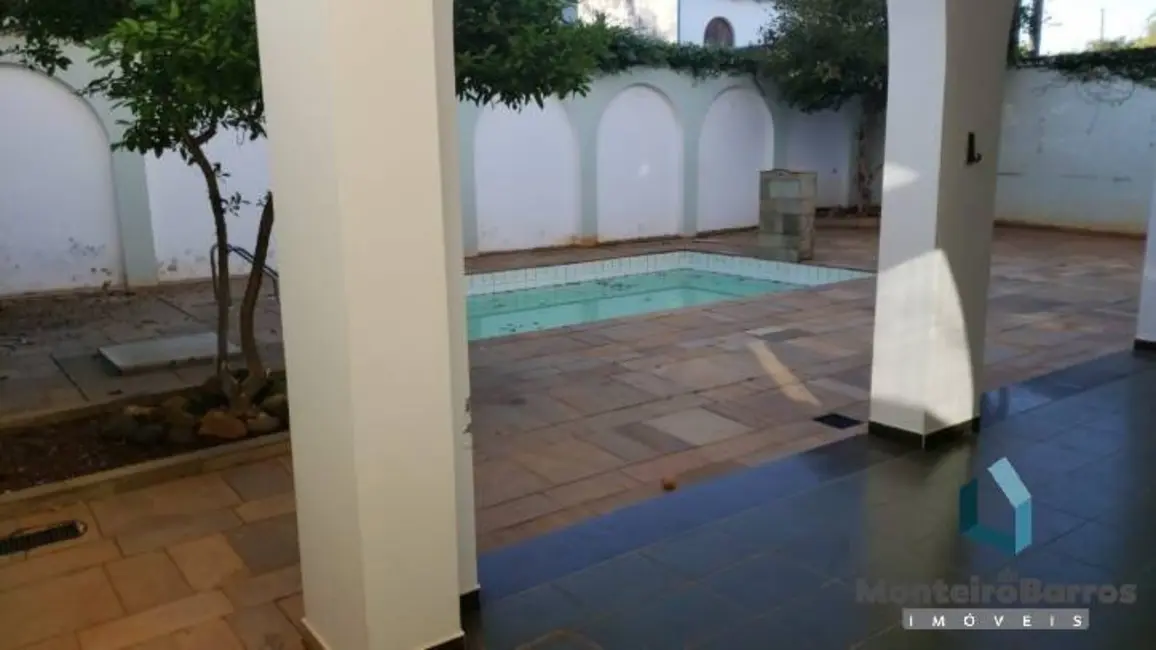 Casa com 3 quartos para alugar, 500m2 em Jardim das Paineiras, Campinas - SP - imagem 8 Foto 8 de Casa com 3 quartos para alugar, 500m2 em Jardim das Paineiras, Campinas - SP