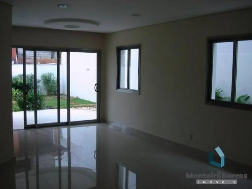 Casa de Condomínio com 4 quartos à venda, 300m2 em Swiss Park, Campinas - SP - imagem 6 Foto 6 de Casa de Condomínio com 4 quartos à venda, 300m2 em Swiss Park, Campinas - SP