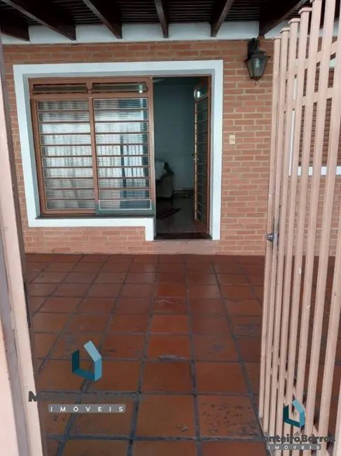 Foto 3 de Casa com 4 quartos à venda, 200m2 em Jardim García, Campinas - SP