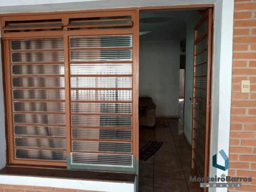 Foto 4 de Casa com 4 quartos à venda, 200m2 em Jardim García, Campinas - SP