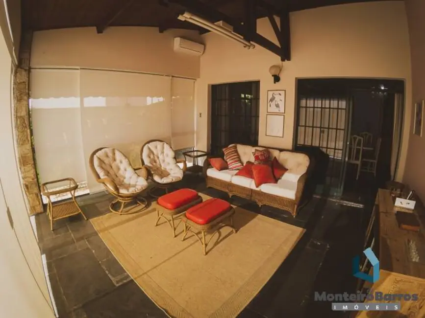 Casa com 4 quartos à venda, 328m2 em Colinas dos Álamos, Valinhos - SP - imagem 9 Foto 9 de Casa com 4 quartos à venda, 328m2 em Colinas dos Álamos, Valinhos - SP