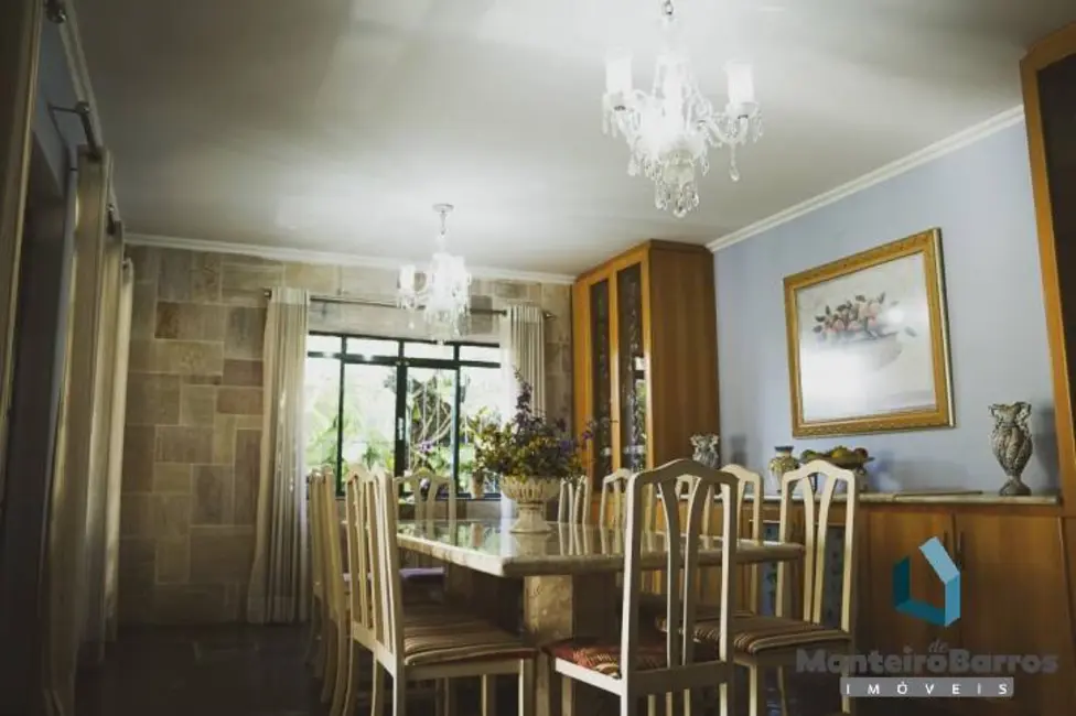 Casa com 4 quartos à venda, 328m2 em Colinas dos Álamos, Valinhos - SP - imagem 5 Foto 5 de Casa com 4 quartos à venda, 328m2 em Colinas dos Álamos, Valinhos - SP