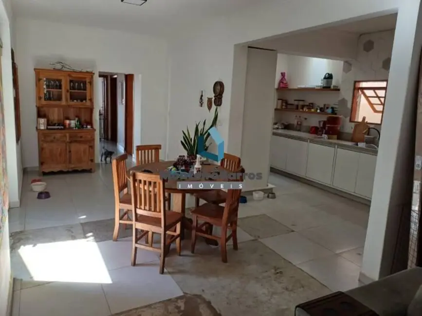 Casa com 4 quartos à venda, 241m2 em Jardim Primavera, Campinas - SP - imagem 3 Foto 3 de Casa com 4 quartos à venda, 241m2 em Jardim Primavera, Campinas - SP